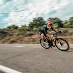 Vélo de route Carbone Megamo RAISE 20