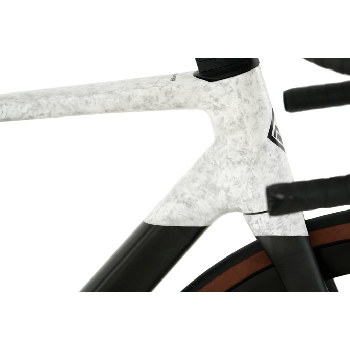 Megamo RAISE 07 - 2026 Velo route carbone