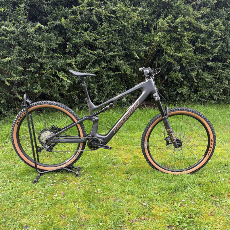 Megamo Reason AL 07 - VTT DJI Avinox