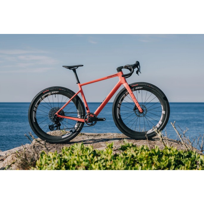 Megamo West 10 2027 - Gravel Carbone SRAM Apex Eagle | Velonline