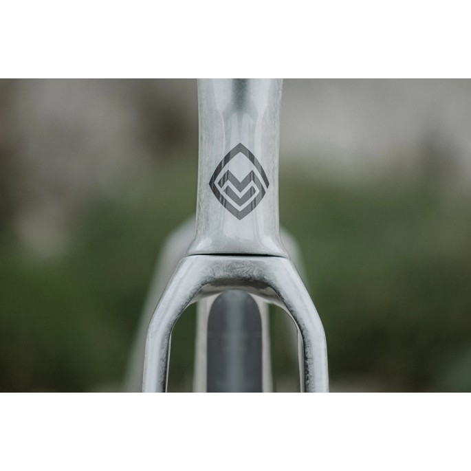 Megamo Pulse 15 CW 2027 - Shimano 105 Di2, Zipp 404 S | Velonline