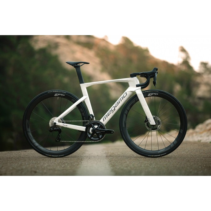Megamo Pulse 05 CW 2027 - Ultegra Di2 Zipp 404 | Velonline